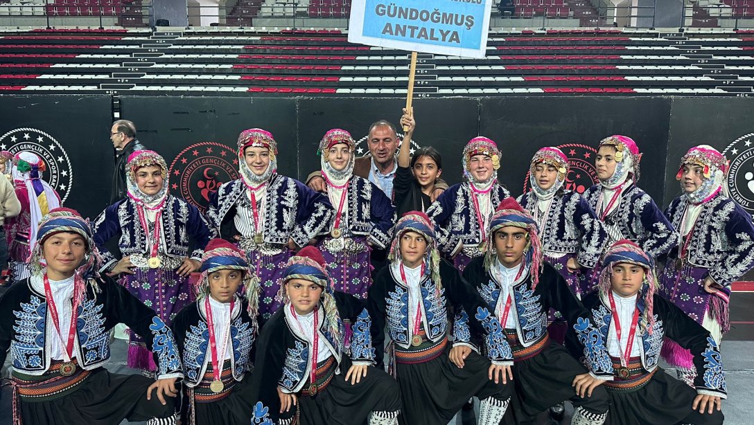 Antalya / Gündoğmuş / Şehit Orman Mühendisi Abdullah Aydın YBO Antalya Okul Sporları Halk Oyunları Yarışmasında İl Birincisi
